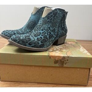 Very G Divine Booties Ankle Boots Turquoise Leopard Women's Size 8 NEW